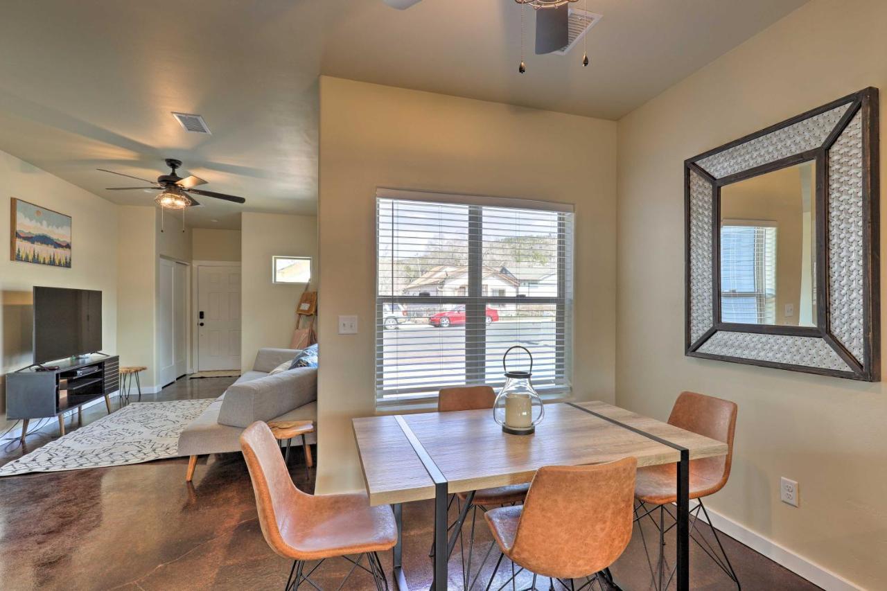 Modern Retreat 3 Blocks To Dtwn Williams And Rte 66 Villa Exterior foto